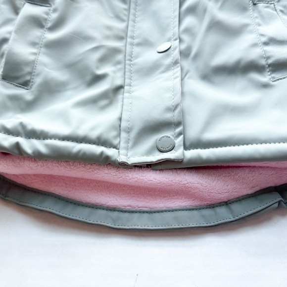 Hunter New Girls Water Resistant Long Hooded
Rain Jacket
NWT - Picture 3 of 16
